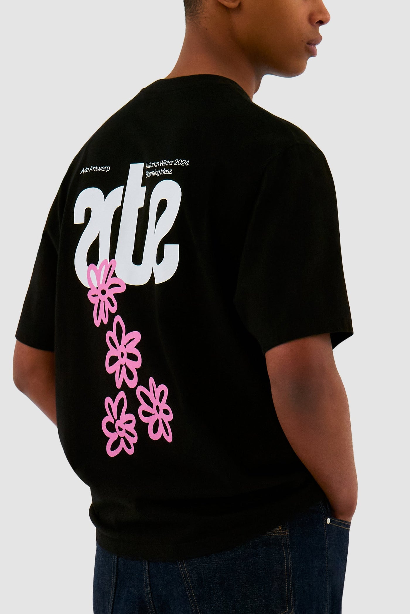 Flowers Back T-shirt - Black