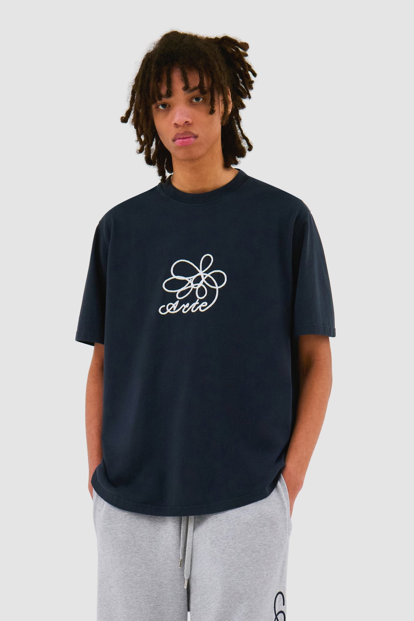 Flower Embroidery T-shirt - Navy