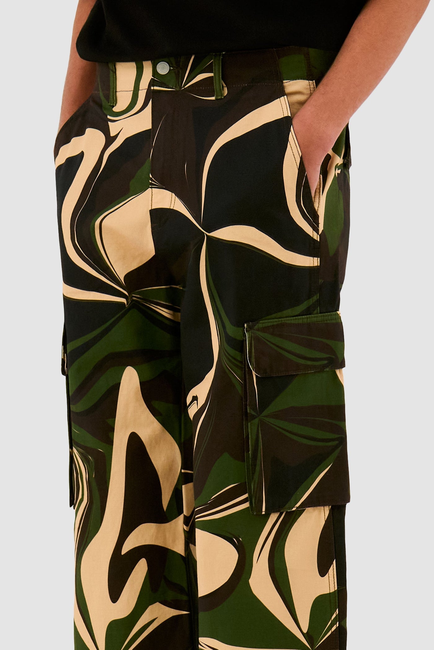 Camo Cargo Pants - Print